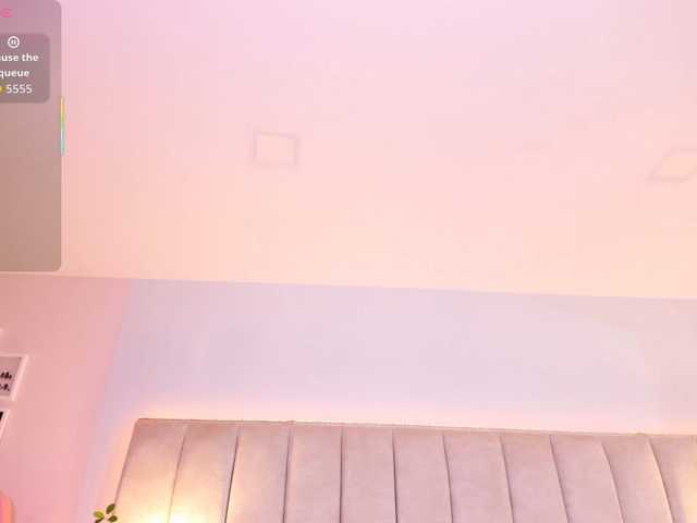 EllaThorne live cam on BongaCams