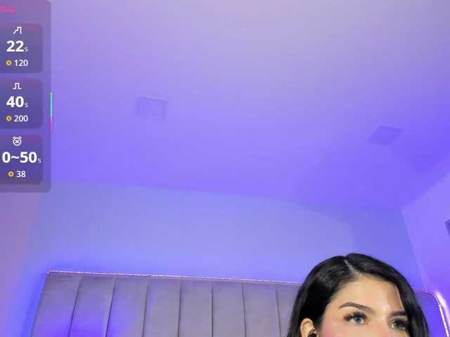 EllaThorne live cam on BongaCams