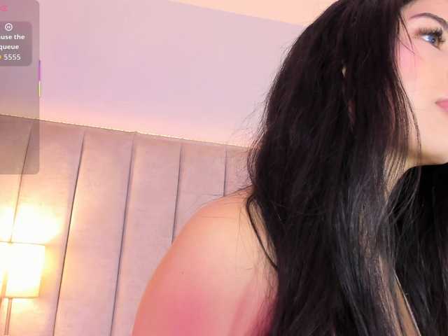 EllaThorne live cam on BongaCams