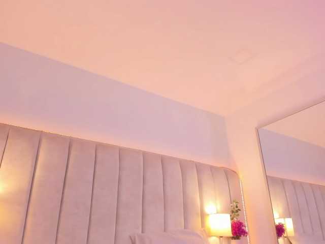 EllaThorne live cam on BongaCams
