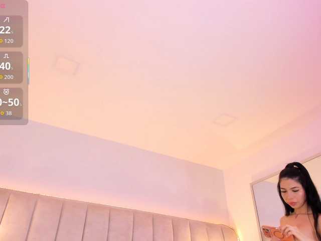 EllaThorne live cam on BongaCams