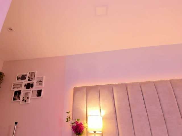 EllaThorne live cam on BongaCams