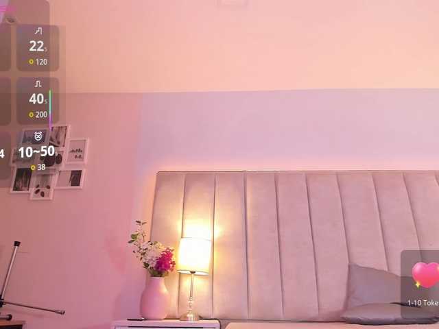 EllaThorne live cam on BongaCams
