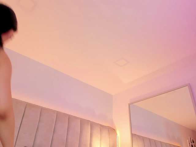EllaThorne live cam on BongaCams
