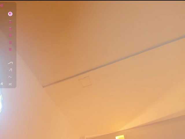 EllaThorne live cam on BongaCams