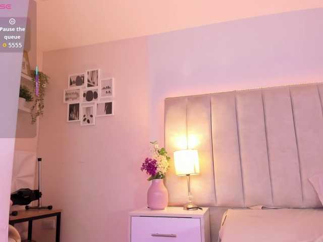 EllaThorne live cam on BongaCams