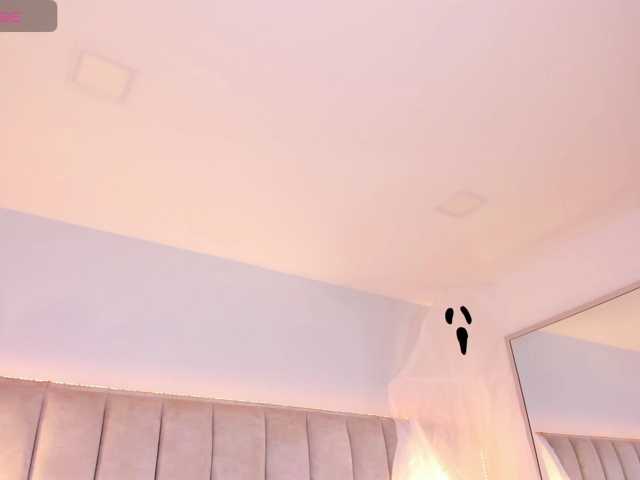 EllaThorne live cam on BongaCams