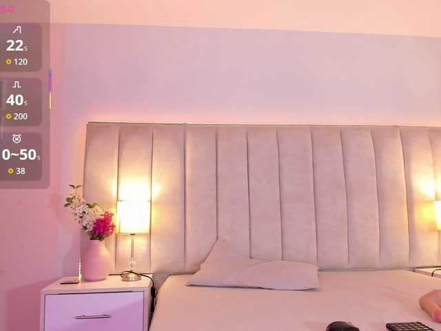 EllaThorne live cam on BongaCams