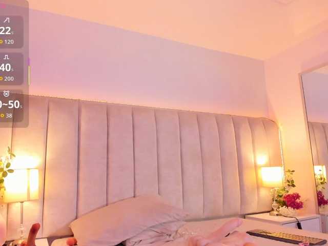 EllaThorne live cam on BongaCams