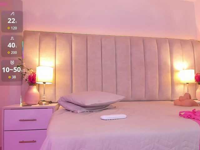 EllaThorne live cam on BongaCams