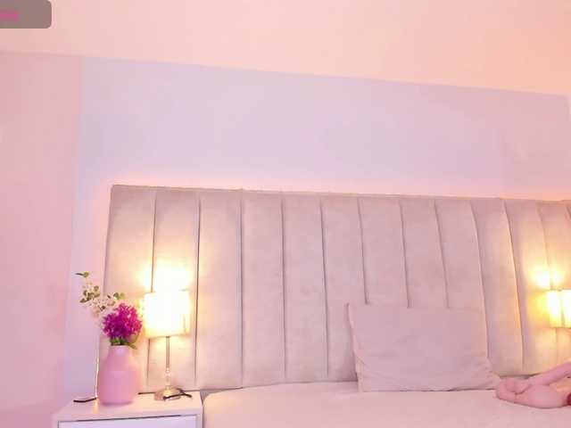 EllaThorne live cam on BongaCams