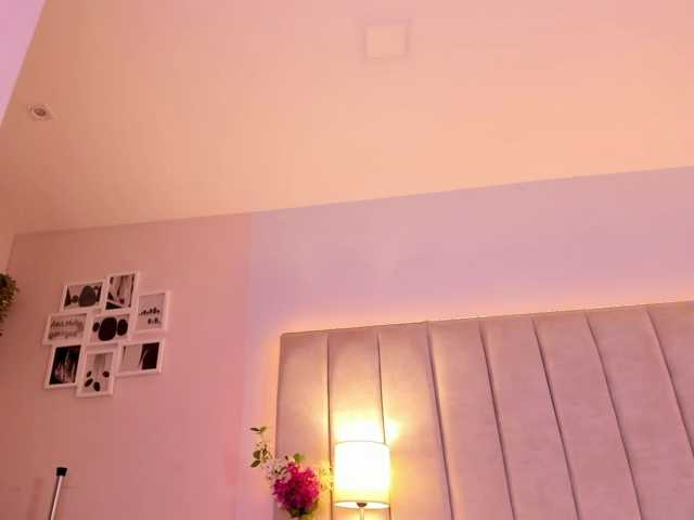 EllaThorne live cam on BongaCams