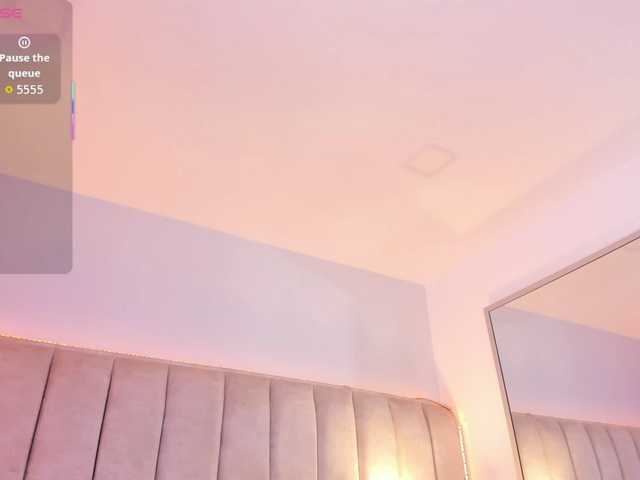 EllaThorne live cam on BongaCams