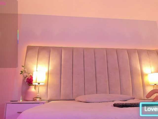 EllaThorne live cam on BongaCams