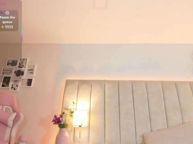 EllaThorne live cam on BongaCams