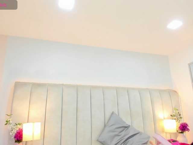 EllaThorne live cam on BongaCams