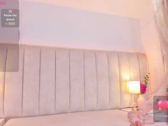 EllaThorne live cam on BongaCams