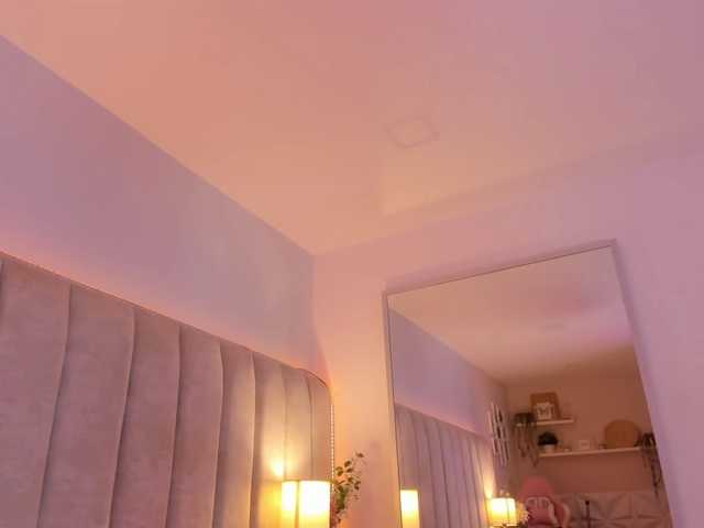 EllaThorne live cam on BongaCams