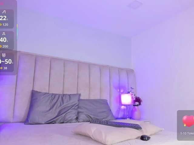 EllaThorne's BongaCams show and profile