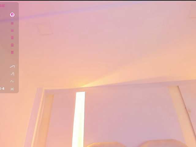 EllaThorne live cam on BongaCams