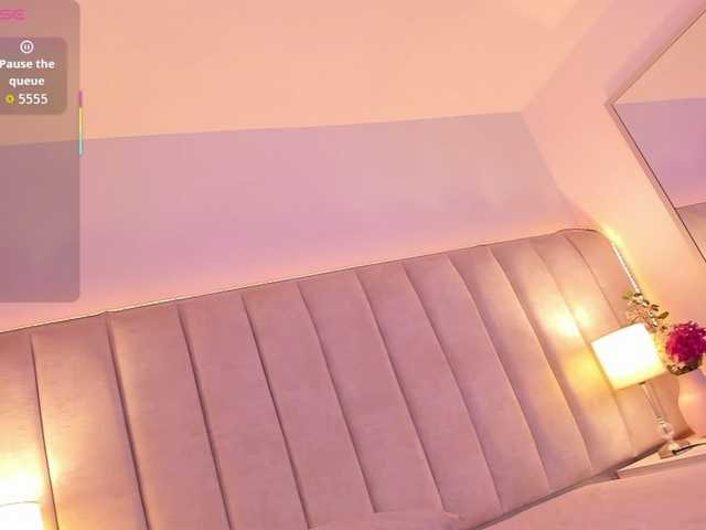 EllaThorne live cam on BongaCams
