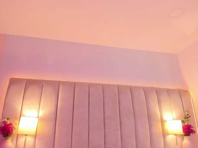 EllaThorne live cam on BongaCams