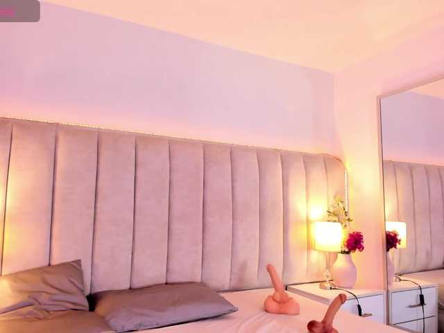 EllaThorne live cam on BongaCams