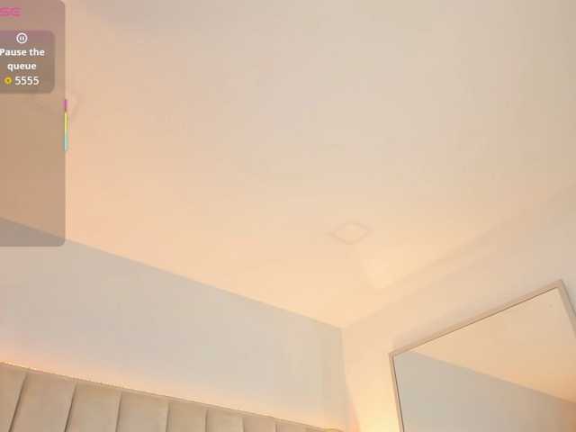 EllaThorne live cam on BongaCams