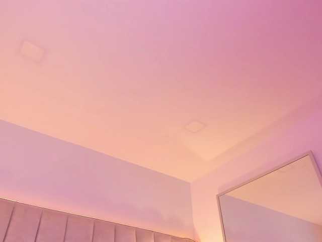 EllaThorne live cam on BongaCams