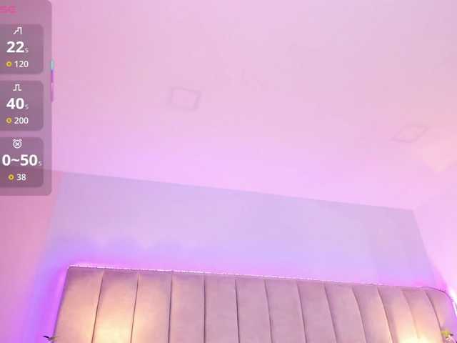 EllaThorne live cam on BongaCams