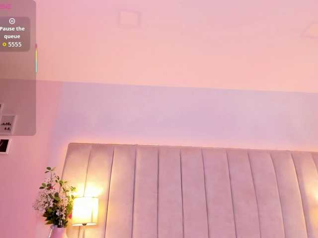 EllaThorne live cam on BongaCams