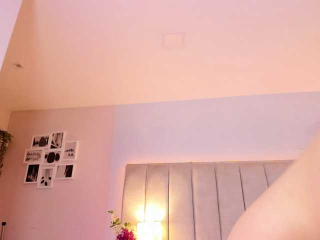 EllaThorne live cam on BongaCams