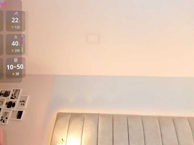 EllaThorne live cam on BongaCams