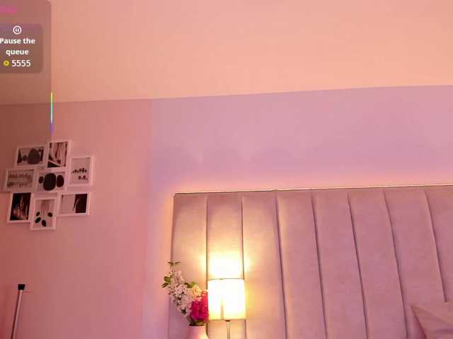 EllaThorne live cam on BongaCams