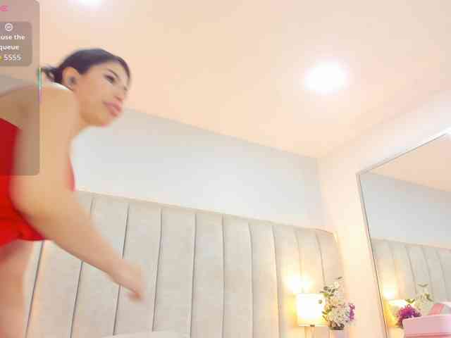 EllaThorne webcam