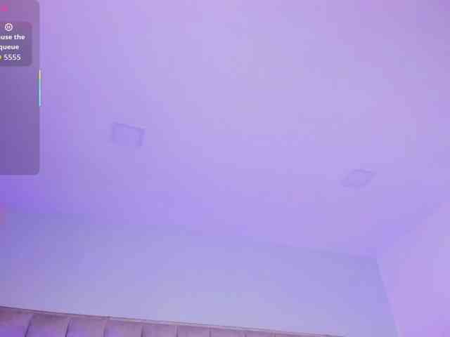 EllaThorne webcam