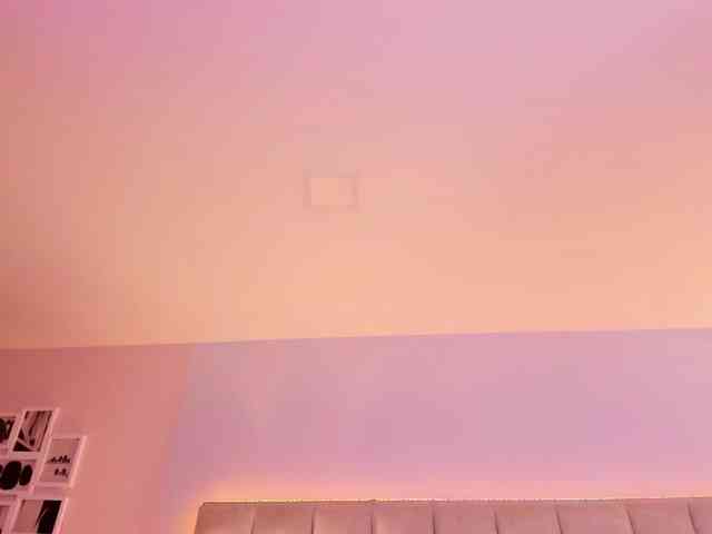 EllaThorne webcam