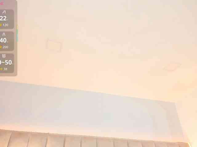 EllaThorne webcam