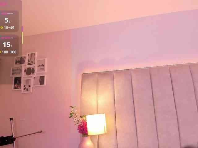 EllaThorne webcam