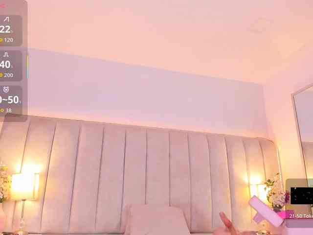 EllaThorne webcam