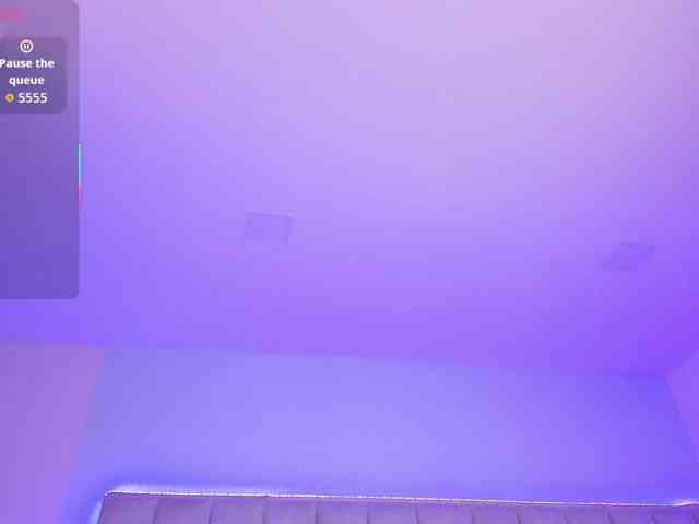 EllaThorne webcam