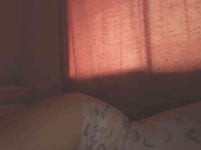 EllaThorne webcam