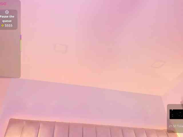EllaThorne webcam
