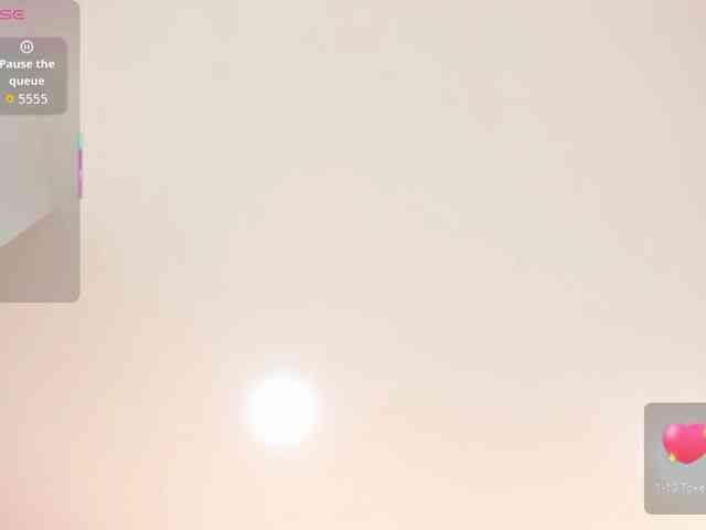 EllaThorne webcam