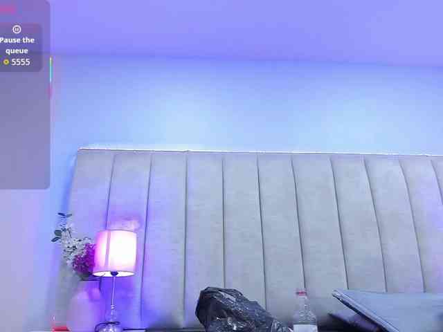 EllaThorne webcam