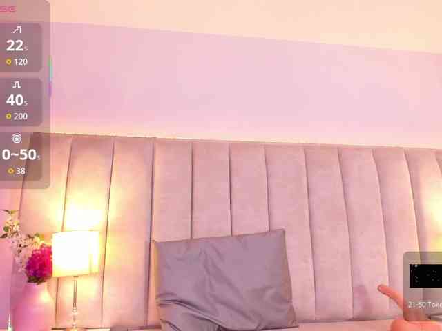 EllaThorne webcam