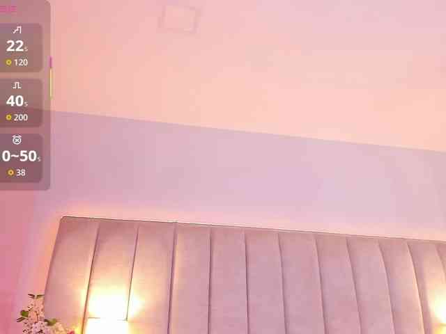 EllaThorne webcam