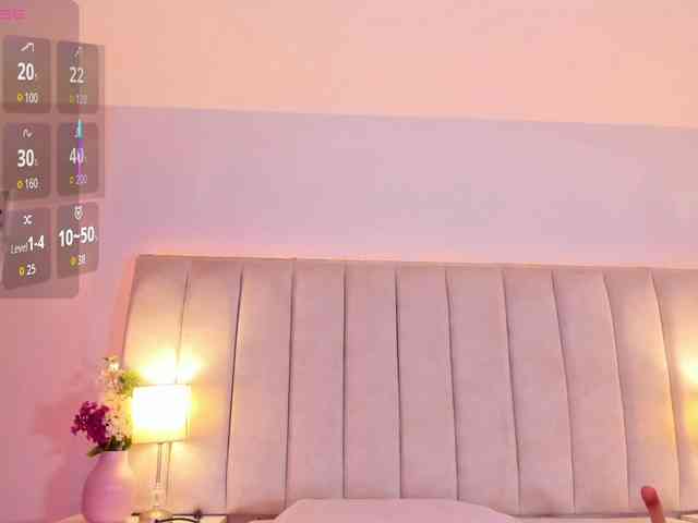EllaThorne webcam