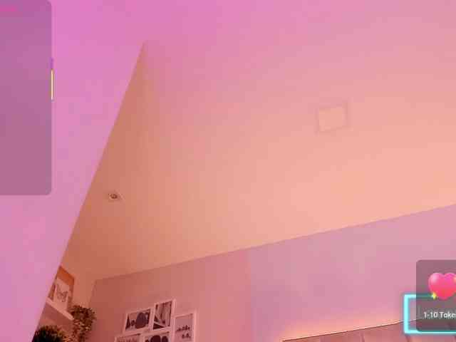 EllaThorne webcam