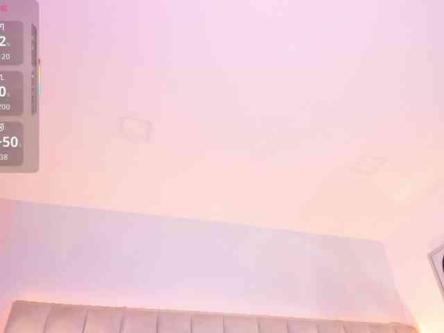 EllaThorne webcam